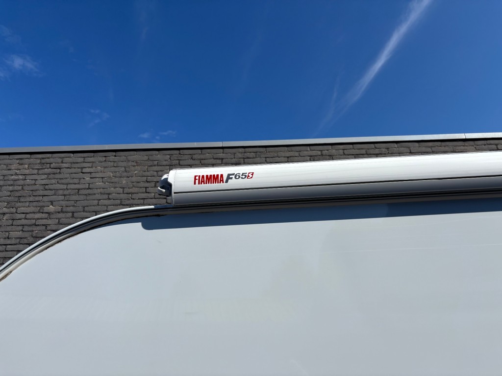 46872629-29.jpg