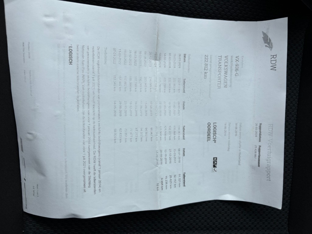 47137879-23.jpg
